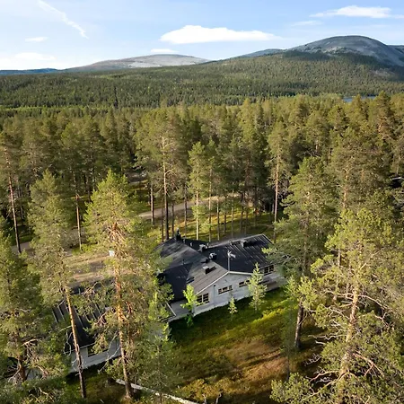 Отель Lapland Fellas -