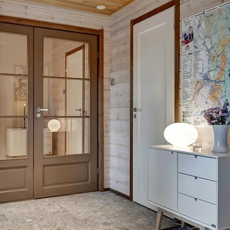 Lapland Fellas - מלון 3*