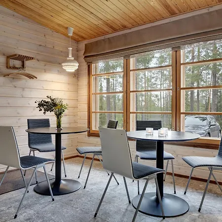 Отель Lapland Fellas - 3*