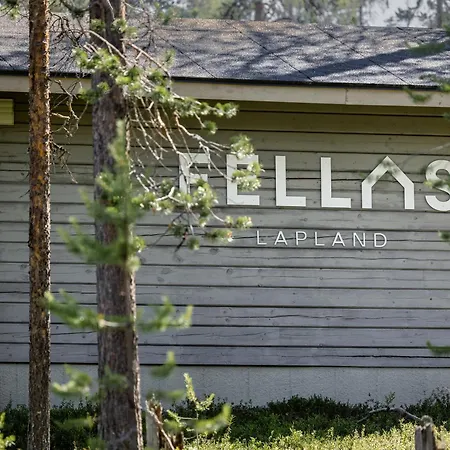 Lapland Fellas - מלון